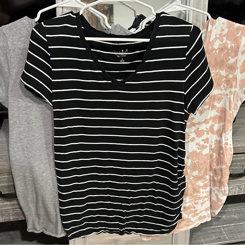 Medium Isabel maternity t-shirt bundle/lot of 3